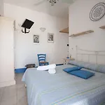 Flora & Sant'Andrea (Apulia)