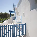 Flora & 3* Sant'Andrea (Apulia)