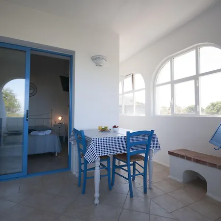 Flora & Sant'Andrea (Apulia)