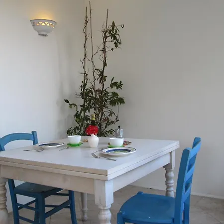 Flora & 3* Sant'Andrea (Apulia)