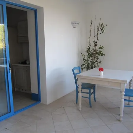 Hotel apartamentowy Flora & Sant'Andrea (Apulia)