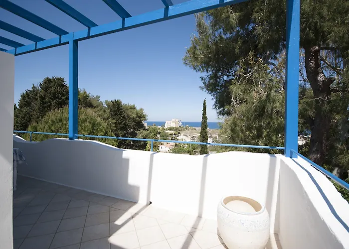 Lejlighedshotel Flora &