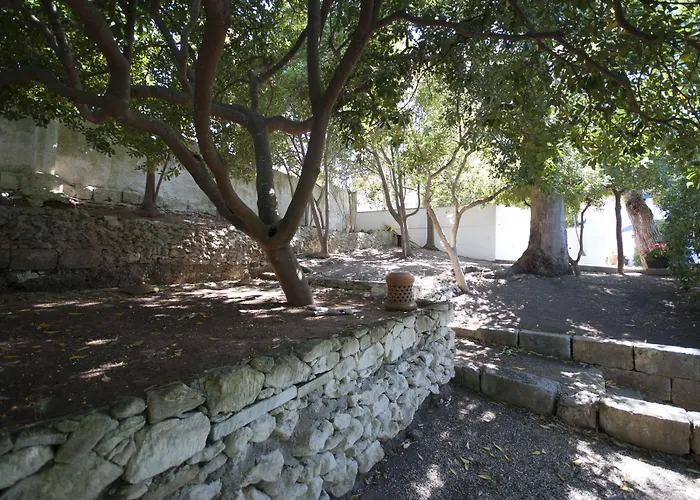 Lejlighedshotel Flora &