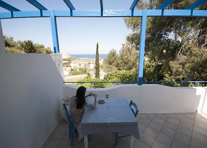 Flora & 아파트호텔 3*